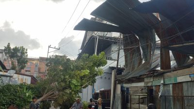 Angin Kencang Landa Takengon Sebabkan Kubah Masjid Jatuh Terhempas
