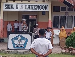 Kanit Kamsel Sosialisasi Tertib Berlalulintas Pada Pelajar SMAN 3 Takengon