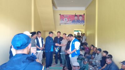 ERA Serahkan SK Tim Pemenangan Kecamatan Timang Gajah dan Gajah Putih