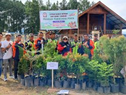 SMA Negeri 1 Bandar Bersama Komunitas Trail XTRIM BENER MERIAH Lakukan Penanaman Pohon