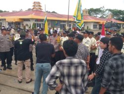 Ratusan Massa Gajah Putih Geruduk PTPN 1 Regional IV Langsa