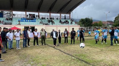 Haili Yoga dan Muchsin Hasan Buka Turnamen Sepak Bola Piala Bupati Terpilih Dalam Rangka Memperingati HUT Kota Takengon