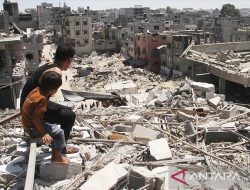 Puisi dari Negeri Terluka