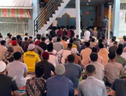 Pertama Sekali. Bupati Aceh Tengah Muadzin dan Shalat Jumat di Rutan