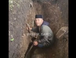 ‘Reje Seluruh Reje Totoh Renye’