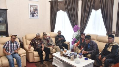 Didong: Dari Tikar Lusuh ke Sofa Kekuasaan