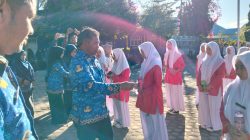 Sekda Bener Meriah Kunjungi SMA Negeri 1 Bukit Serahkan Pil Tambah Darah dan Tekankan Pentingnya Menghormati Guru